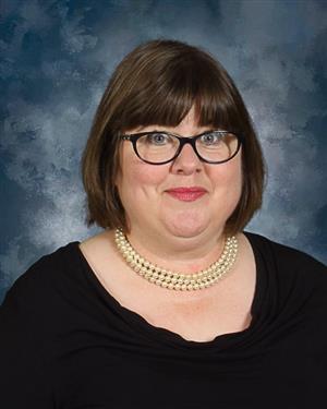 Photo of Elizabeth Lundy 