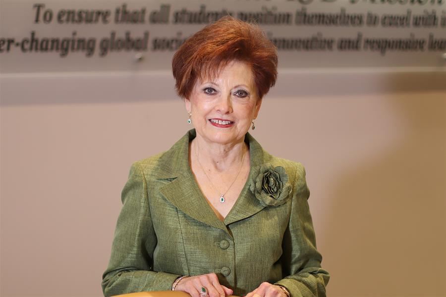 Dr. Elizabeth Clark 