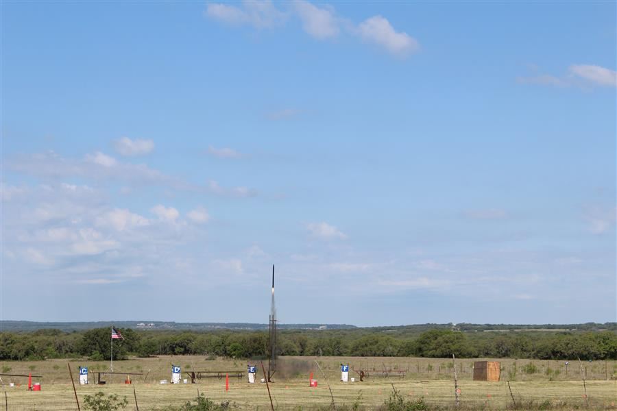BISD Rocket Engineering Students Launching their rockets in Fredricksburg, TX 